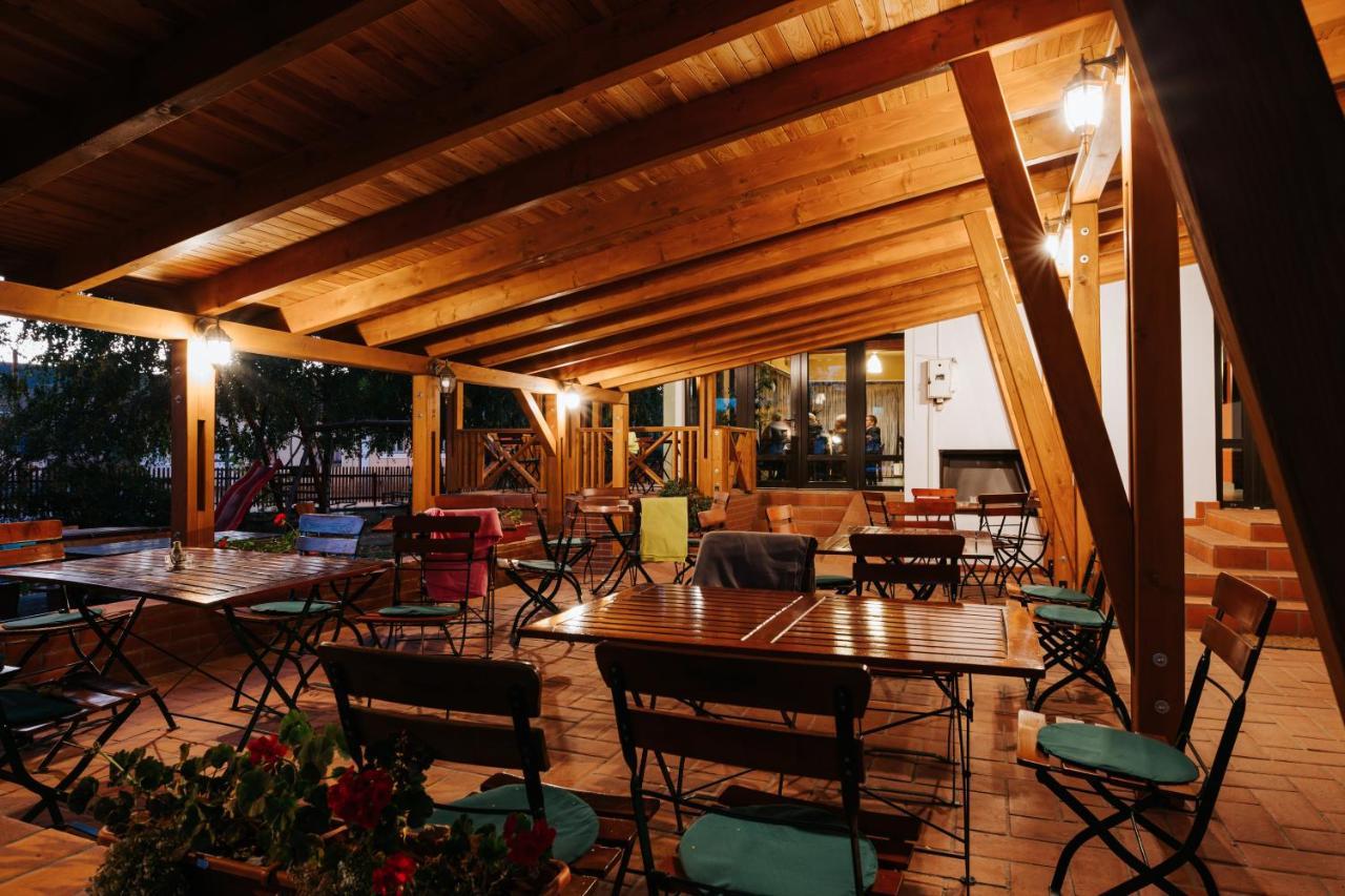 Lazar Pension & Restaurant Gheorgheni  Dış mekan fotoğraf